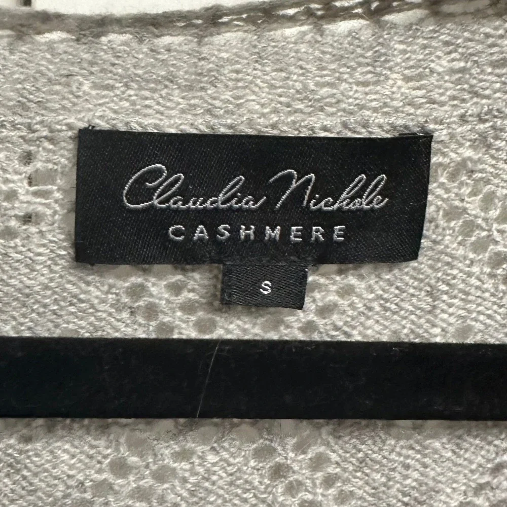 Claudia Nichole 100% Cashmere Lightweight Sweater Sz S Eyelet Tunic Quiet Luxury